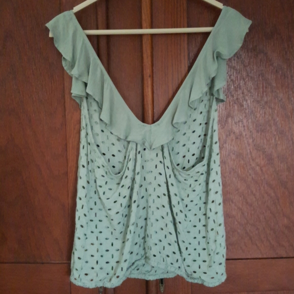 Free People ruffle eyelet tank. - Picture 4 of 4